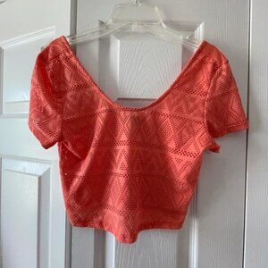 Short Sleeve Scoop Neck Crop Top